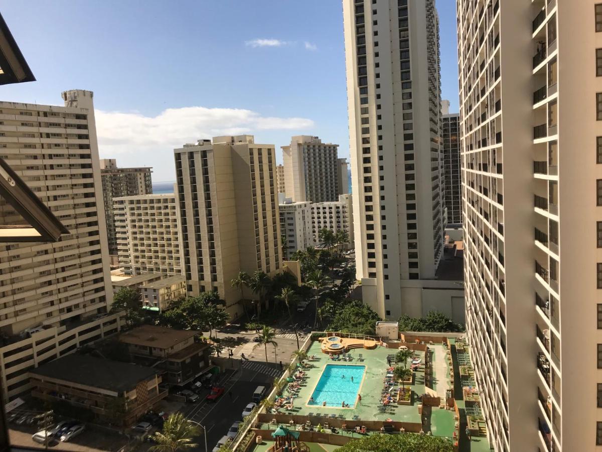 Waikiki Banyan Apartment โฮโนลูลู ภายนอก รูปภาพ