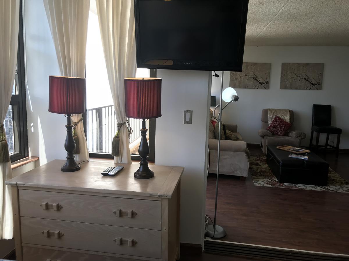 Waikiki Banyan Apartment โฮโนลูลู ภายนอก รูปภาพ